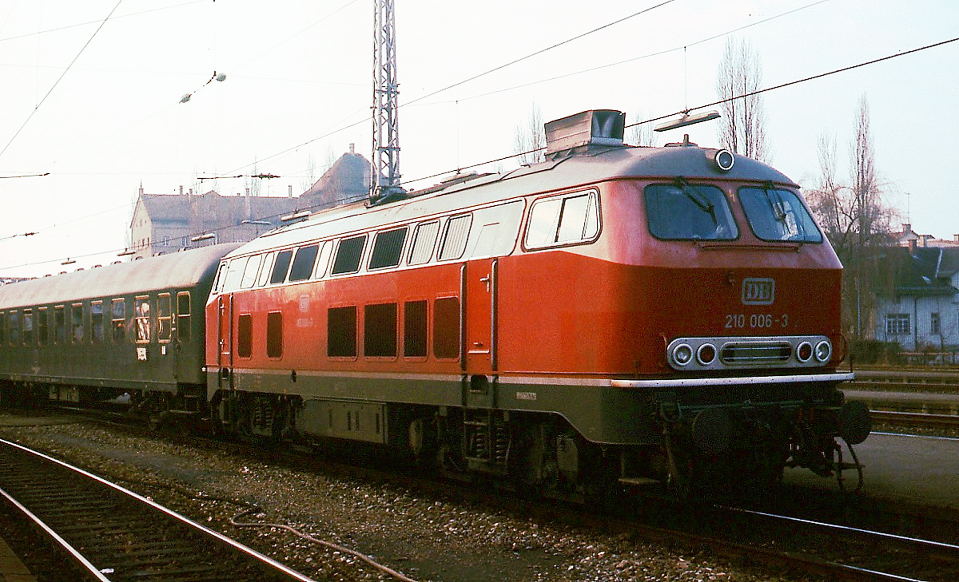 Германский газотурбинный тепловоз DB Class 210 006-3