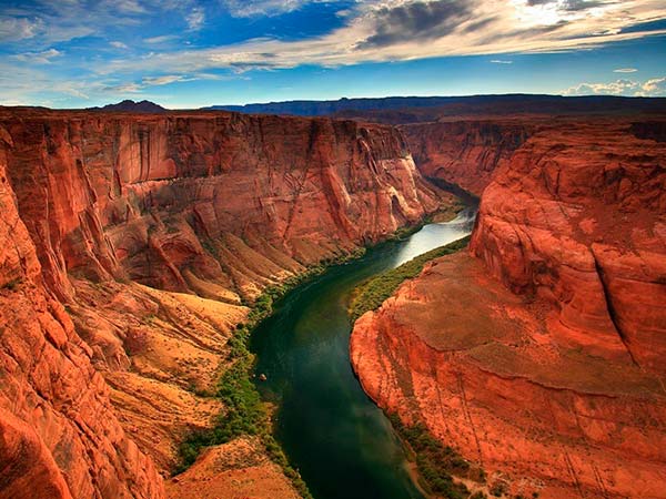 Большой каньон — каньон, находящийся на северо-западе американского штата Аризона