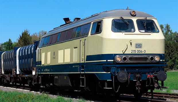 BR 215 — переходная модель тепловоза DB 1960-х годов