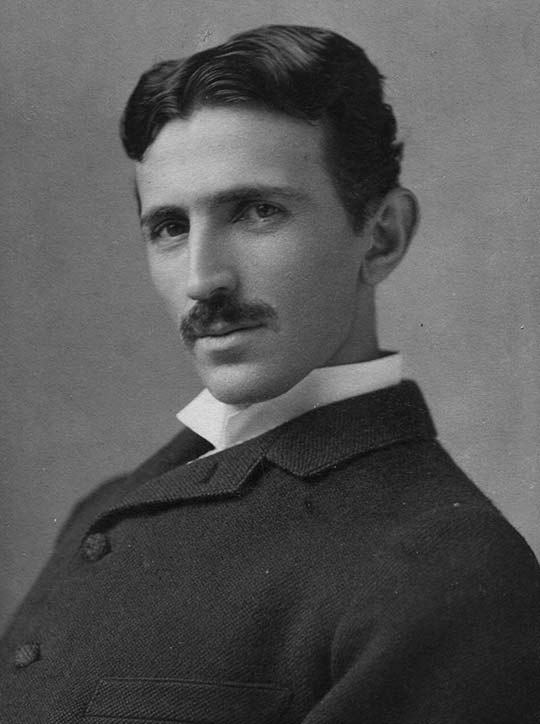 Знаменитый изобретатель Никола Тесла приехал в Америку из Сербии в 1884-м году
