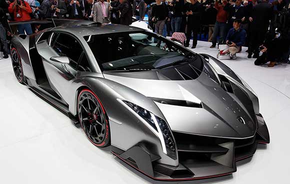 1 место Lamborghini Veneno