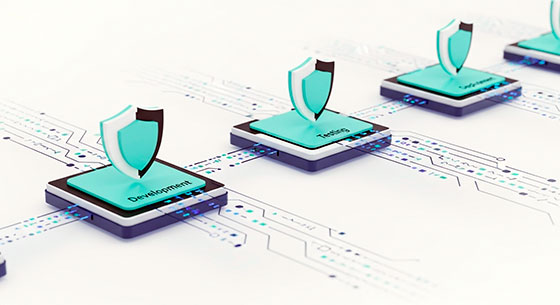 Иконка щита, встроенная в конвейер CI/CD, символизирующая безопасность на всех этапах разработки.