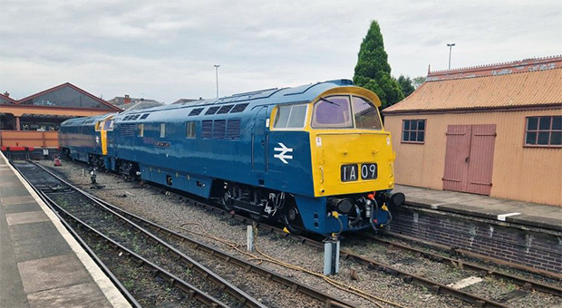 British Rail Class 52 — двухмоторный локомотив Western Region